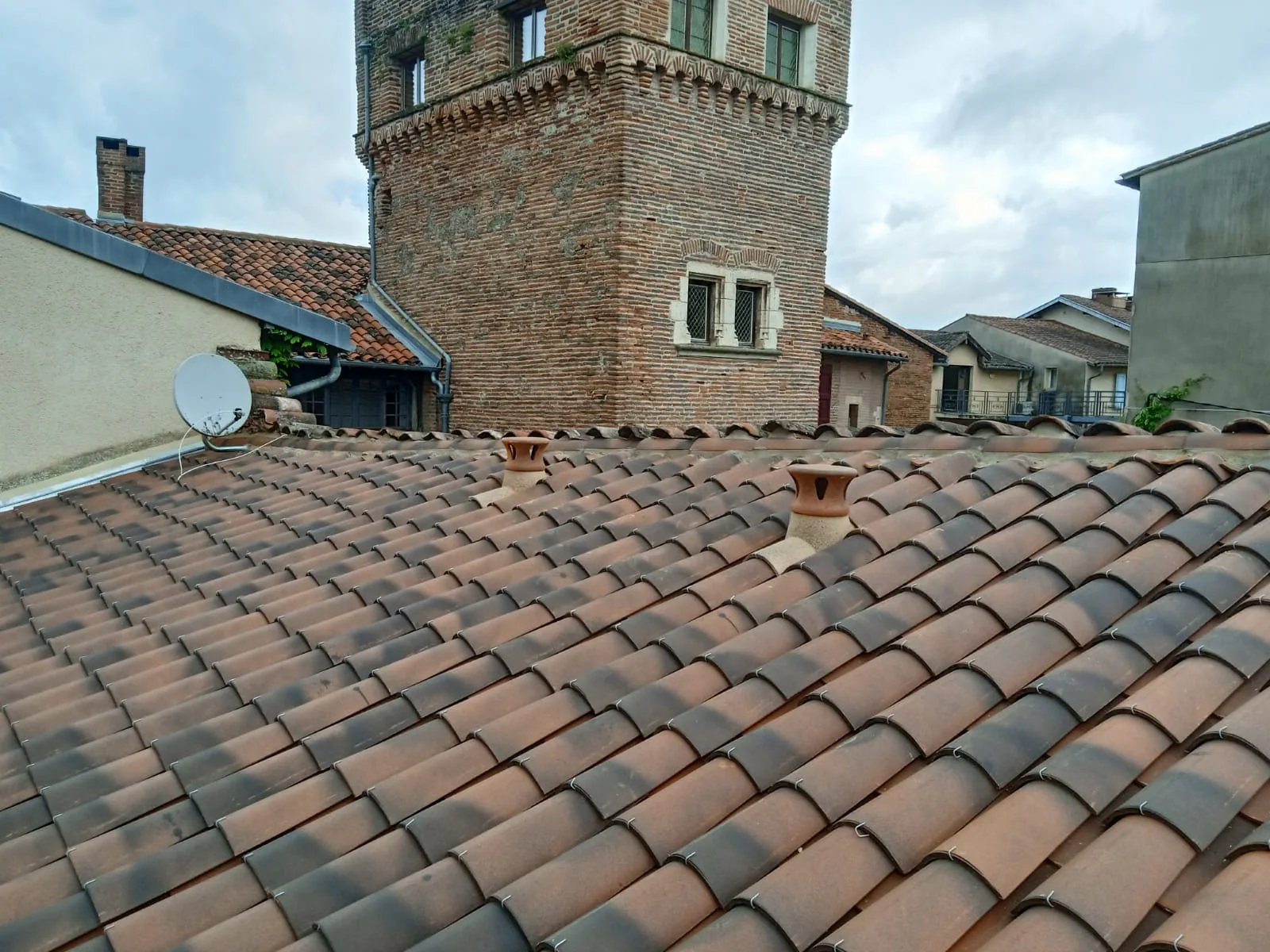 couverture-tuiles-terre-cuite-couvreur-gaillac-blick-freres