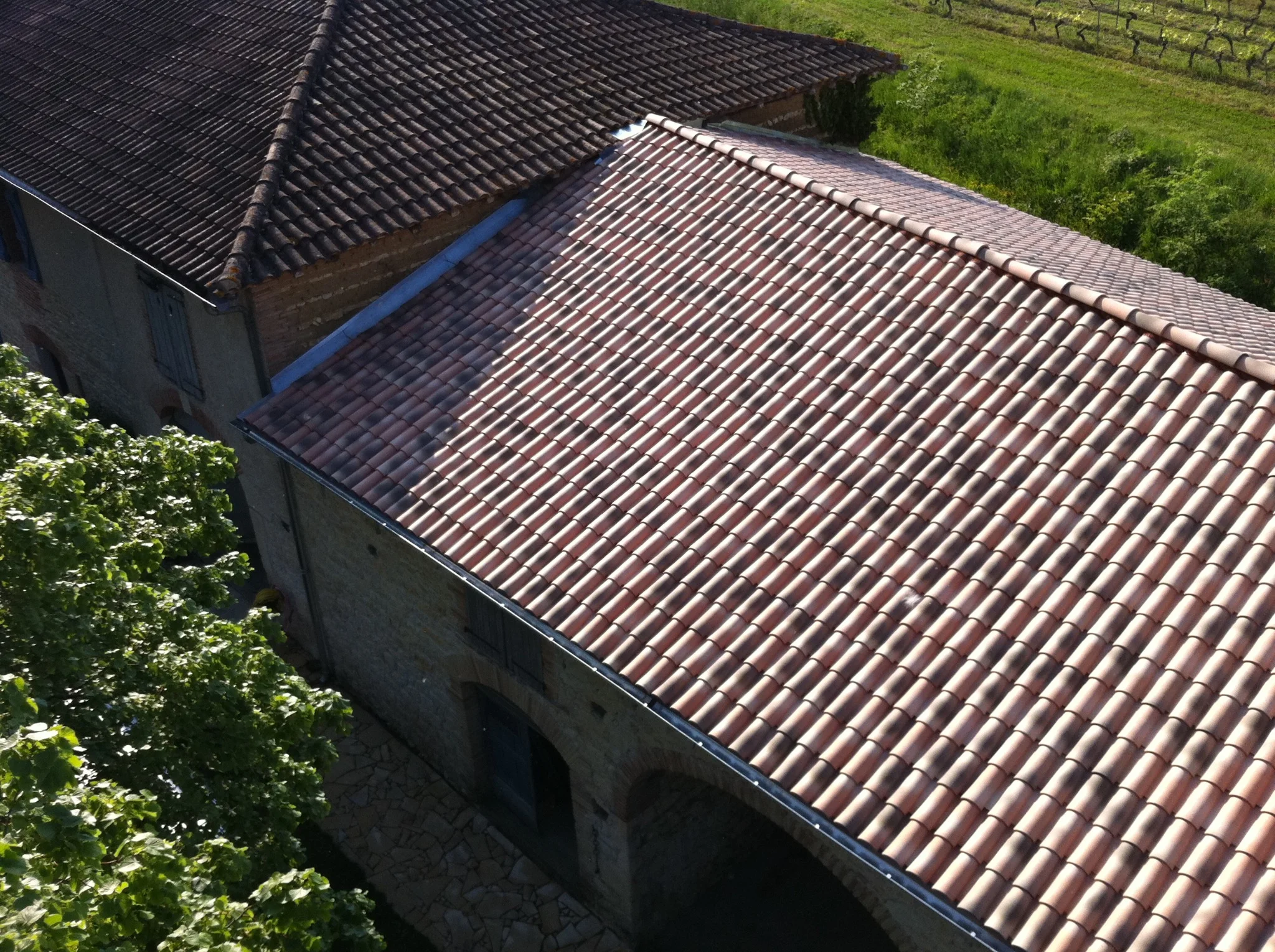 toiture-tuiles-terre-cuite-renovee-senouillac