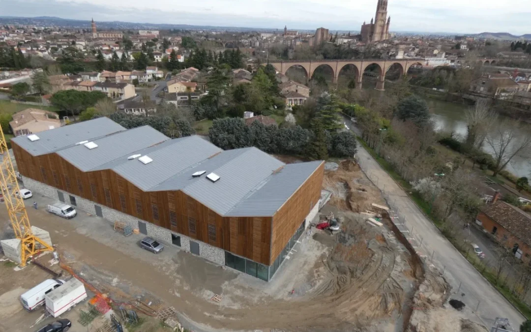 Couverture zinc et charpente bois de la salle de Pratgraussals à Albi